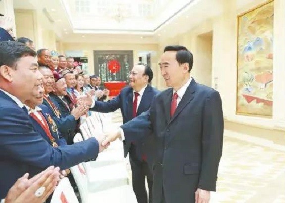 陳全國雪克來提·扎克爾會見新疆全國民族團結進步模范集體和模范個人代表