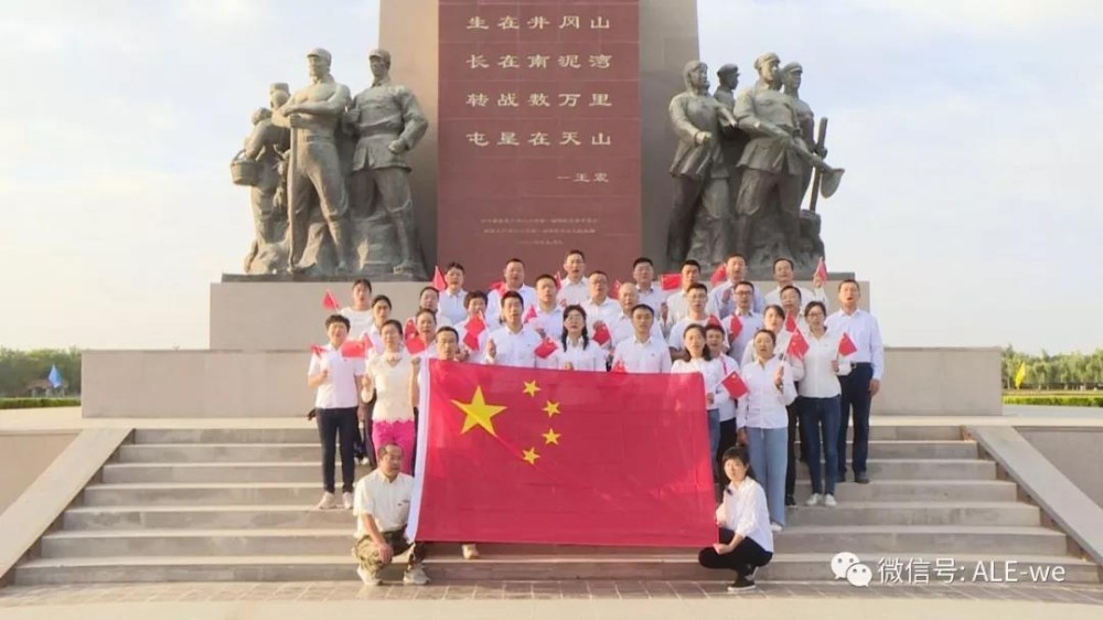 不忘初心、牢記使命丨師市宣傳系統向祖國獻禮 為城市添彩