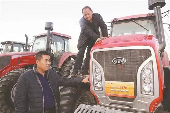改革進(jìn)行時丨一師阿拉爾市：改革“松綁” 農(nóng)機(jī)市場“大步前行”