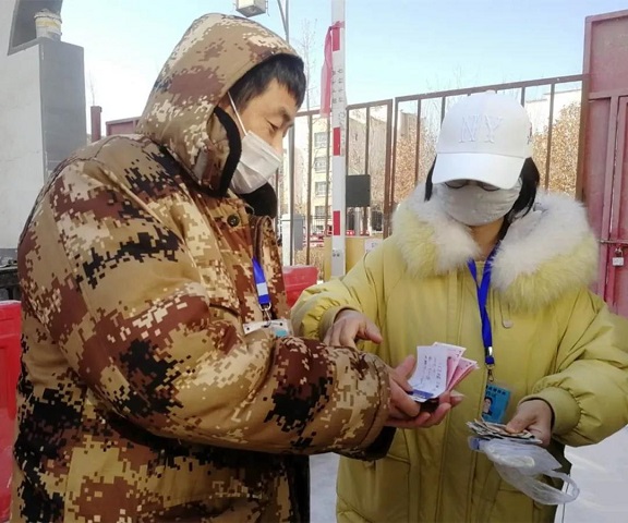 防“疫”24小時丨十三團網格化管理精準服務暖民心