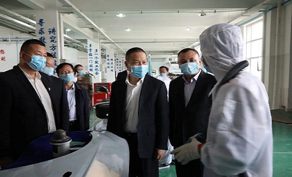 盧躍東調研民族宗教工作