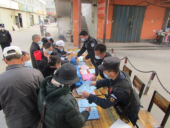 師市公安機關開展“關注消防　生命至上”11·9主題宣傳活動