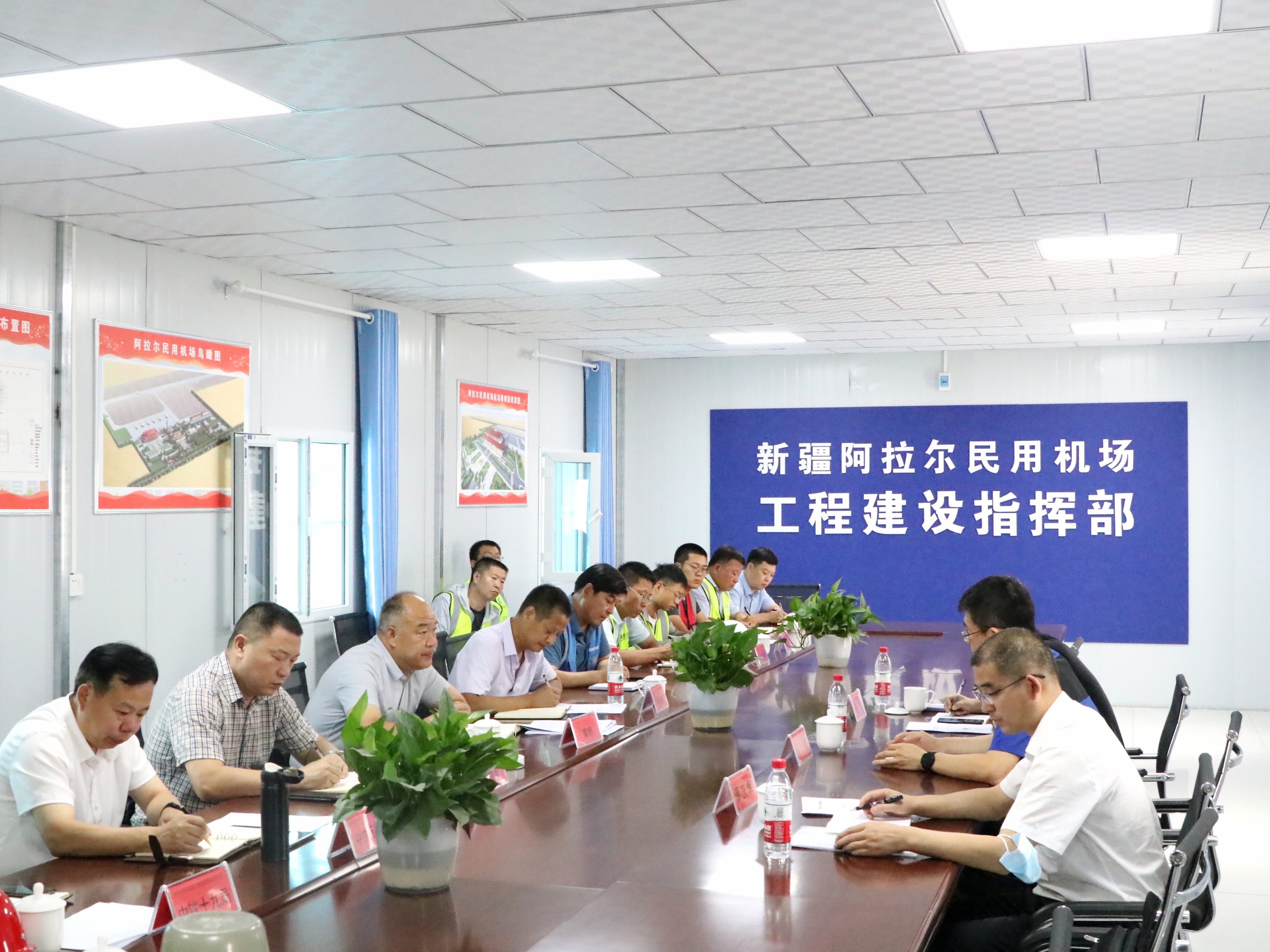 新疆民航專業(yè)工程質(zhì)量監(jiān)督站對阿拉爾民用機場進行質(zhì)量安全檢查