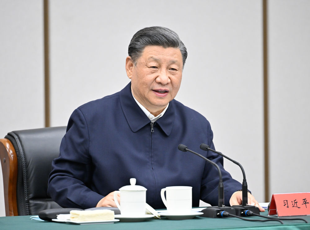 習(xí)近平在河北雄安新區(qū)考察并主持召開高標(biāo)準(zhǔn)高質(zhì)量推進(jìn)雄安新區(qū)建設(shè)座談會(huì)