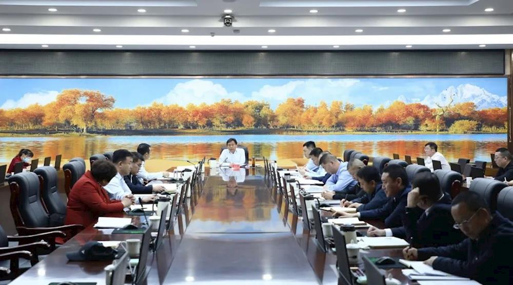 肖勇主持召開師市2023年第3次行政常務會議