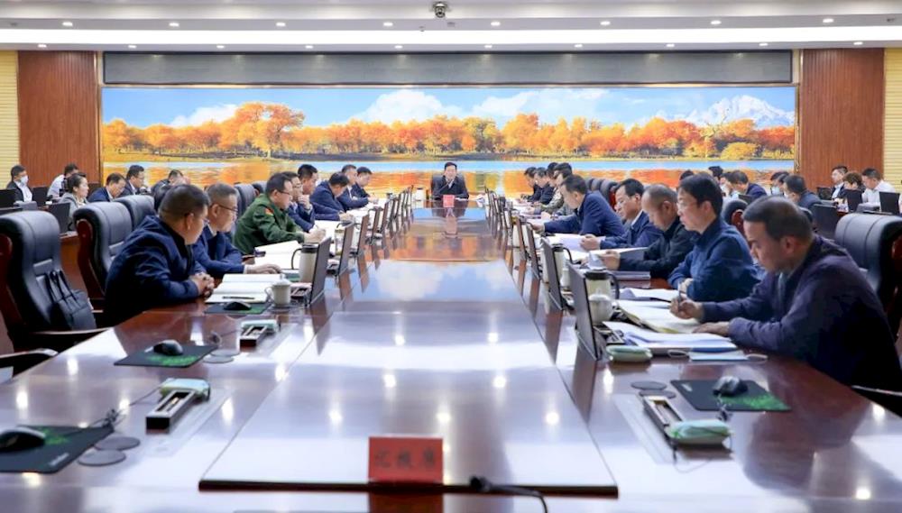 師市黨委常委會召開會議