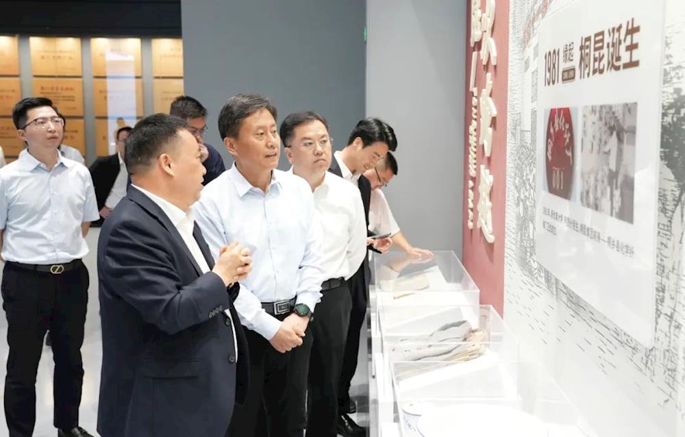 師市代表團赴浙江、四川等地回訪企業并考察學習