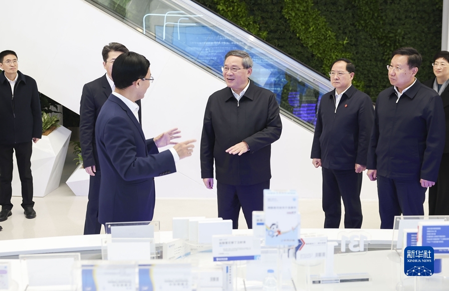 李強在四川、重慶調研時強調 扎實推進以人為本的新型城鎮化 為經濟發展和民生改善提供強勁動力