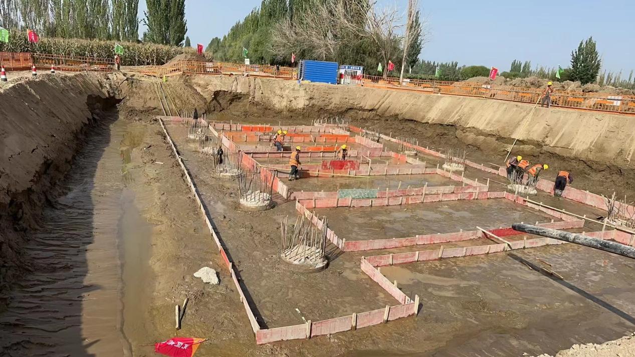 G3036阿克蘇至阿拉爾高速公路項(xiàng)目加速建設(shè)