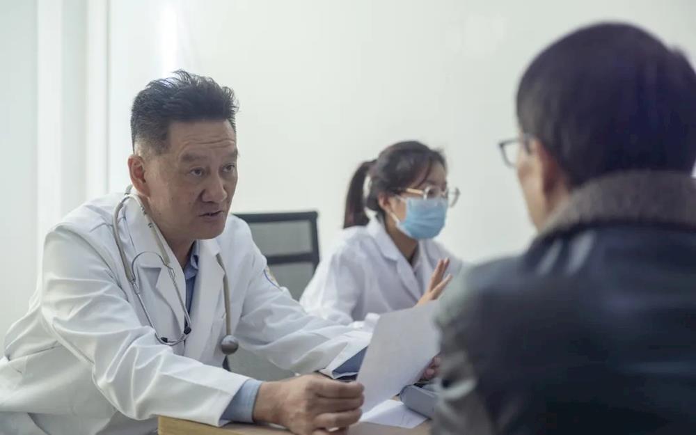 “家門口”看名醫 | 茶春喜：扎根邊疆三十九載，全力為群眾健康“搭橋”