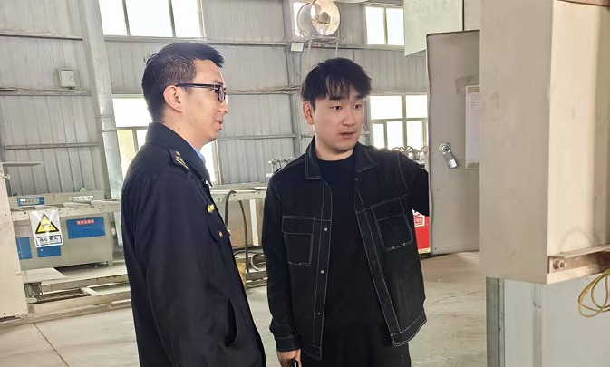 “進一次門、查多項事”——第一師阿拉爾市多部門對建材行業(yè)開展“綜合一體查”上門服務(wù)